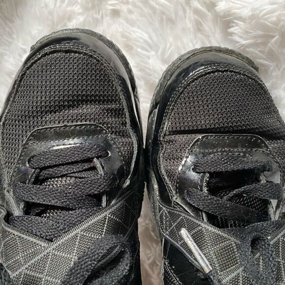 Nike Air Raid Sneakers - Picture 15 of 15